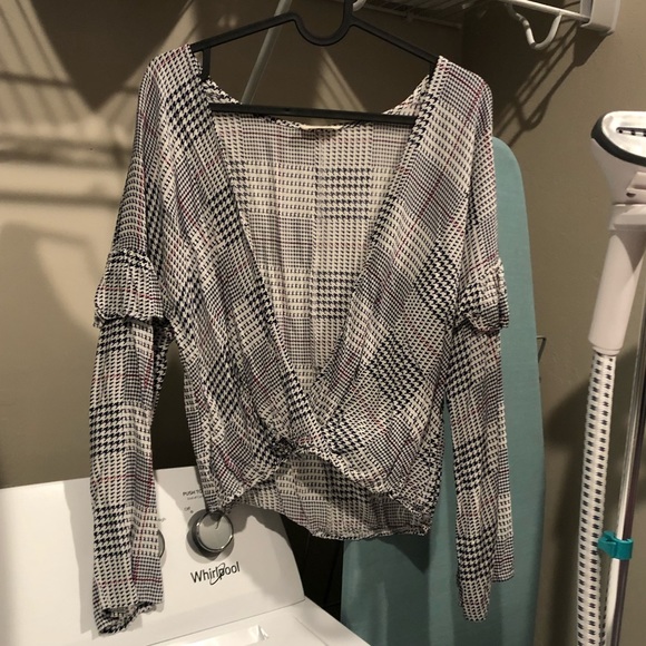 Apricot Lane Blouse - Picture 2 of 3